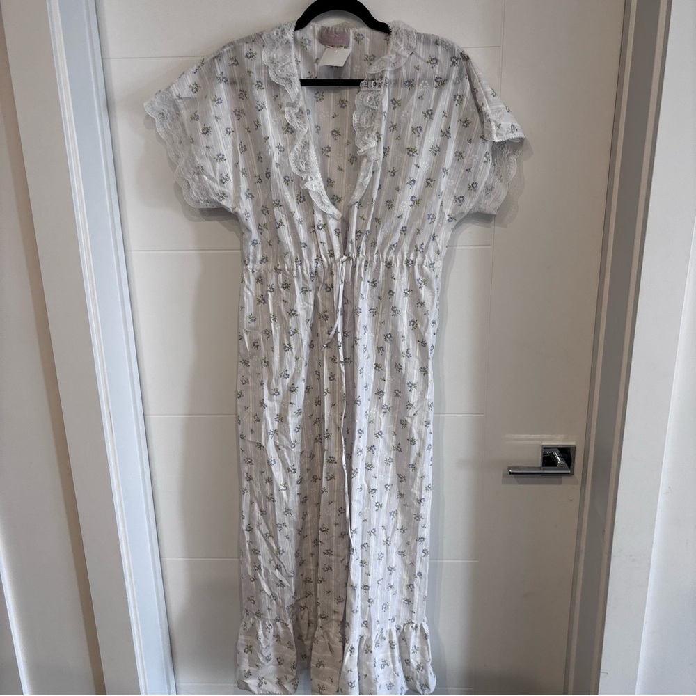 Floral White Maxi Dress La loire set